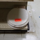 2 NEW TOILET SEATS