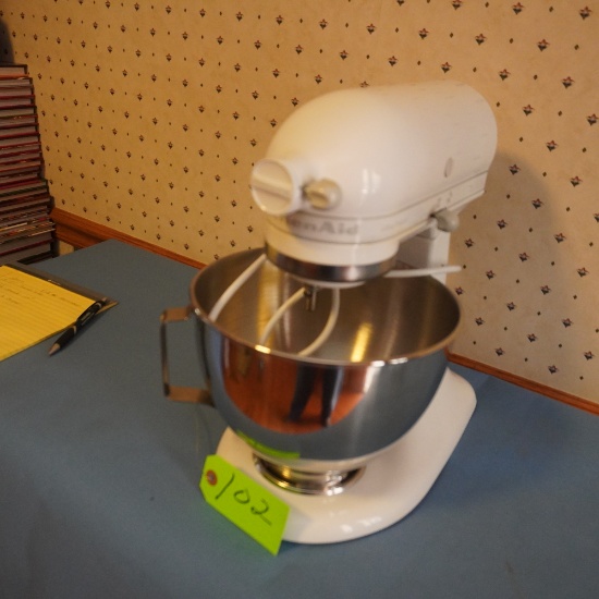 KITCHENAID MIXER