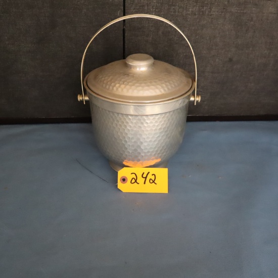 HAND HAMMER ALUMINUM ICE BUCKET