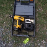 DEWALT CORDLESS DRILL W/ BATTERIES AND CHARGER  12 V