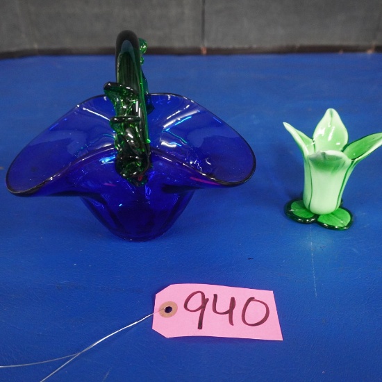 GLASS BASKET W/ GLASS FLOWER