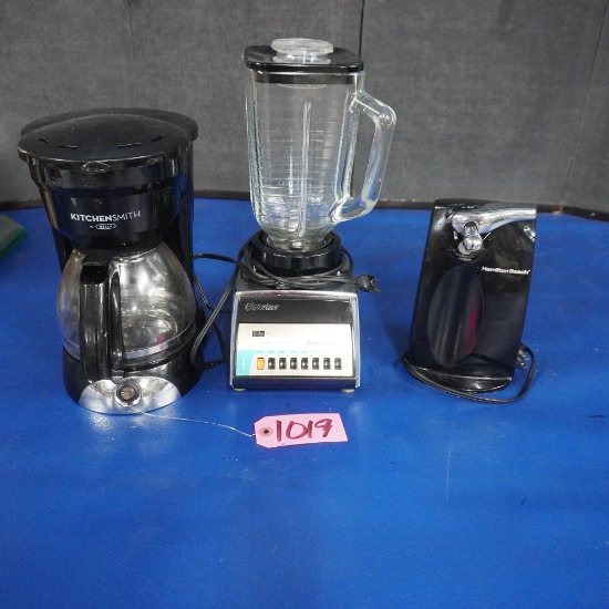 3 SMALL KITCHEN APPLIANCES