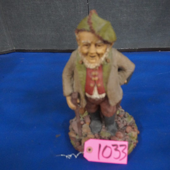 2 TOM CLARK GNOMES 13 T
