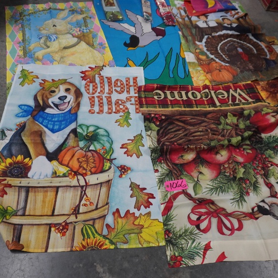 GARDEN FLAGS
