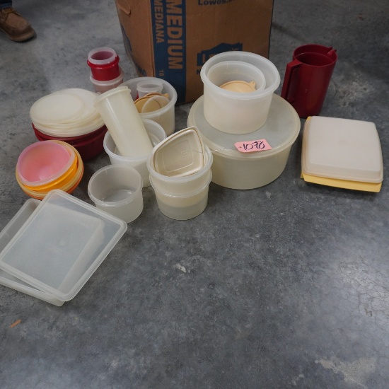 TUPPERWARE LOT