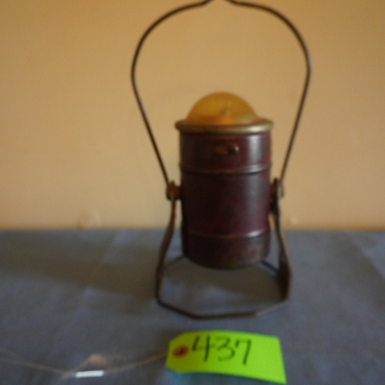 OLD USA LANTERN