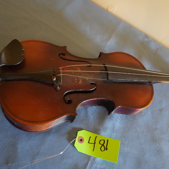 STRADIVARIUS VIOLIN