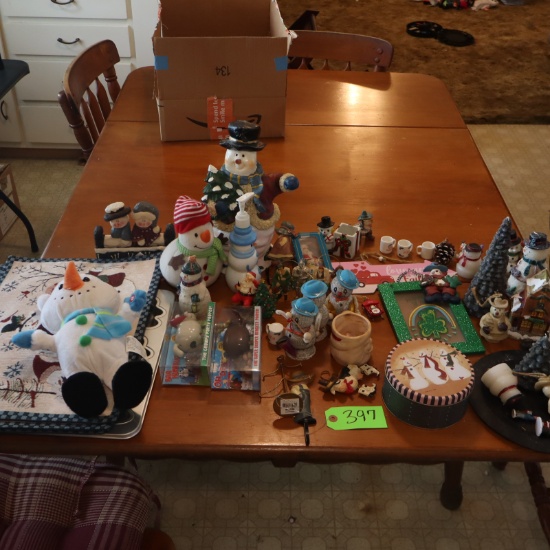 CHRISTMAS DECOR