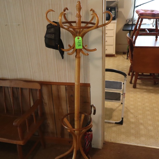 WOOOEN COAT/HAT RACK  62 T