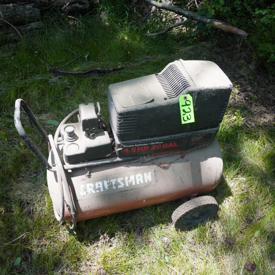 CRAFTSMAN AIR COMPRESSOR  4.5 HP  20 GALLON
