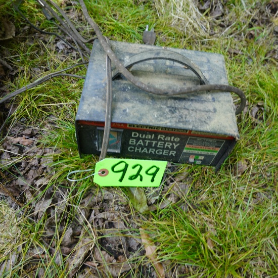 BATTERY CHARGER