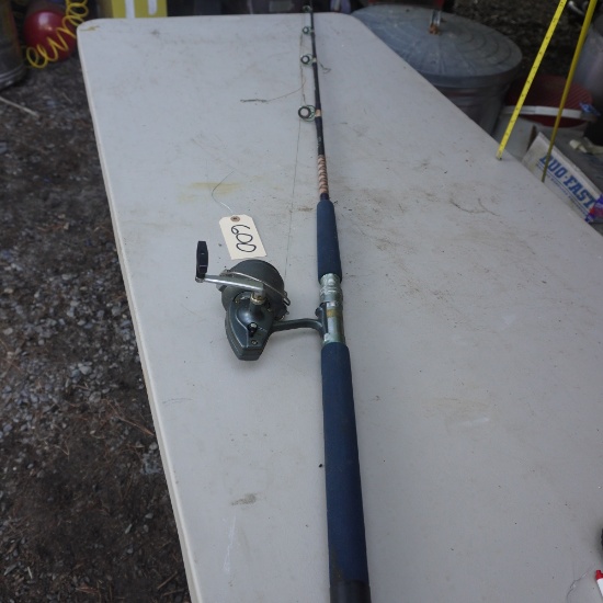5 FT. daiwa 406a FISHING ROD AND REEL
