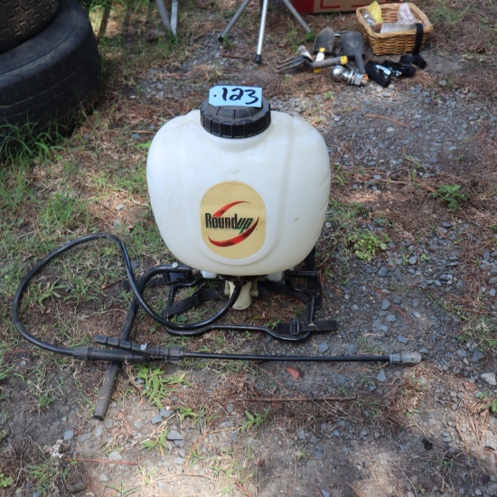 BACK PACK SPRAYER