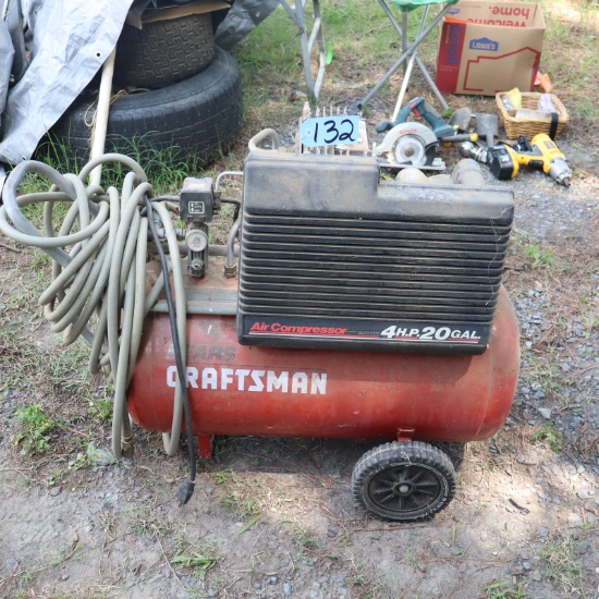 CRAFTSMAN 4 HP AIR COMPRESSOR  20 GALLON