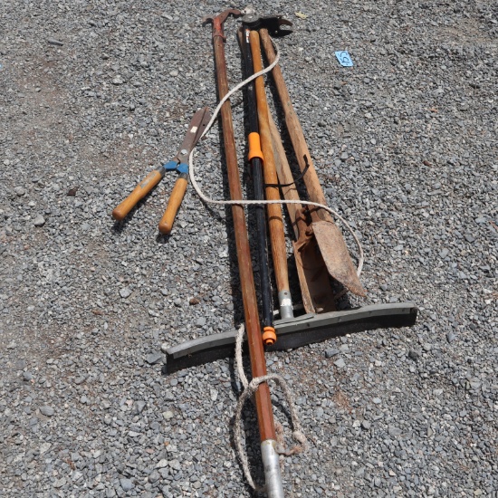 YARD TOOLS, PRUNERS, HOLE DIGGER, SQUEEGEE