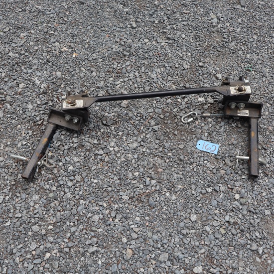 TOW BAR