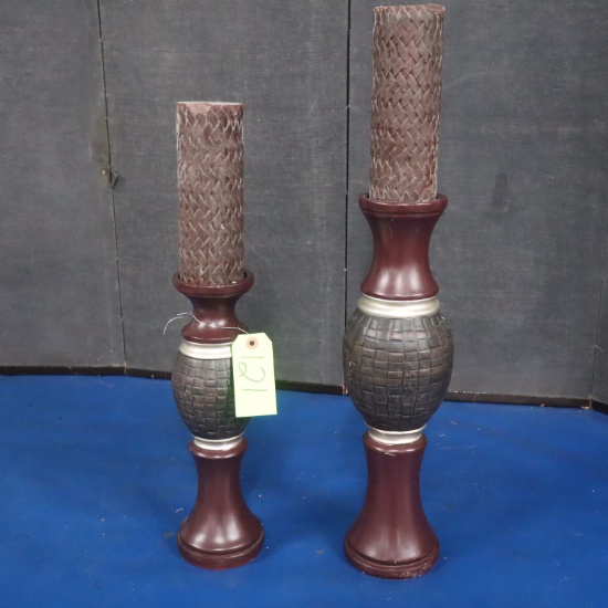 CANDLE HOLDERS W/ CANDLES