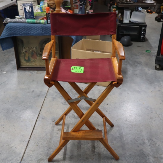 DIRECTORS CHAIR