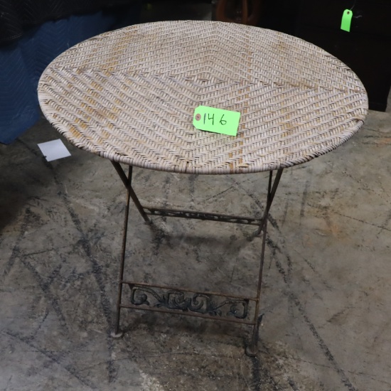 ROUND FOLDING TABLE  28 X 20
