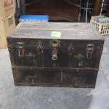 OLD TRUNK