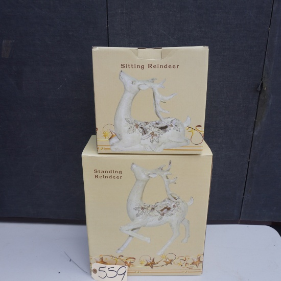 pair of deer figurines  14 t