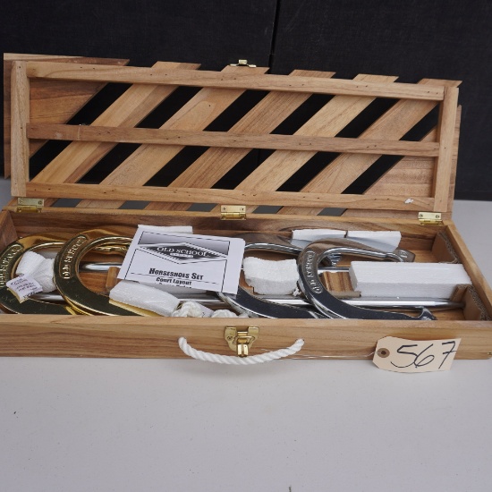 OLD SCHOOL HORSE SHOE SET NEW IN BOX