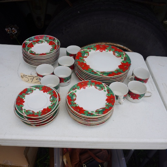 38 PCS CHRISTMAS CHINA