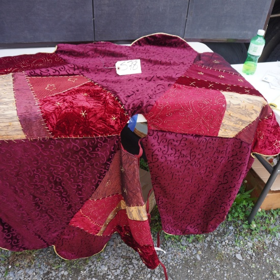 54" TREEE SKIRT