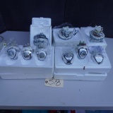 CHRISTMAS ORNAMENTS & LIGHTUP BELLS