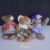 3 BOYD BEARS- HEARTS TO HEARTS