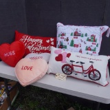 6 NEW PILLOWS