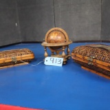 GLOBE AND DECOR