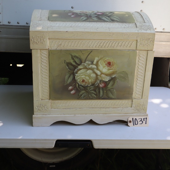 HAND PAINTED TRUNK  20 X 16 X 26