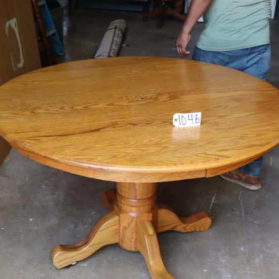 ROUND OAK KITCHEN TABLE