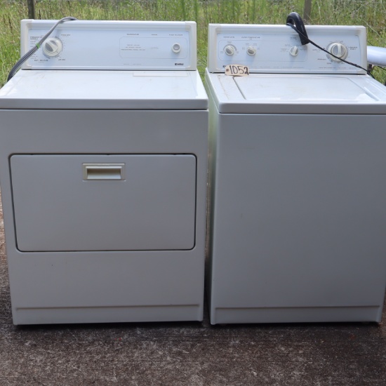 LIKE NEW MATCHING SET OF WASHER/DRYER