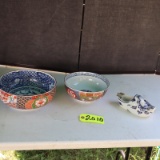 2 ORIENTAL BOWLS