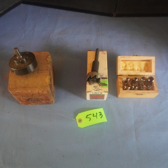ROUTER BITS & HOLE SAWS