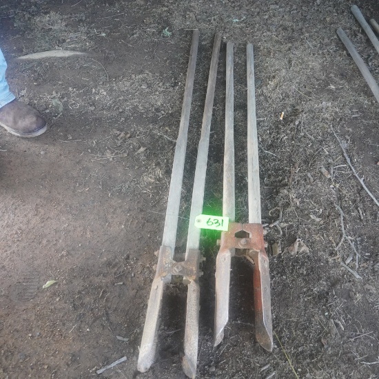 2 POST HOLE DIGGERS