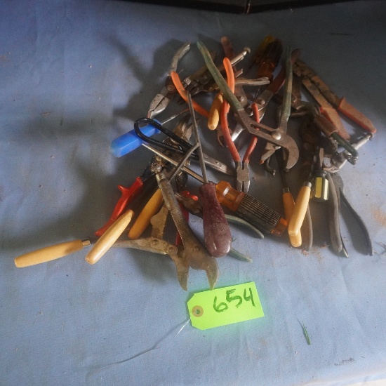 MISC. LOT OF TOOLS