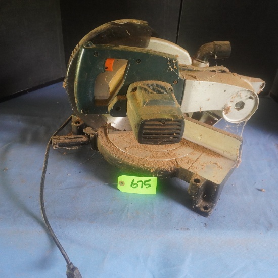 BLACK AND DECKER CHOP SAW