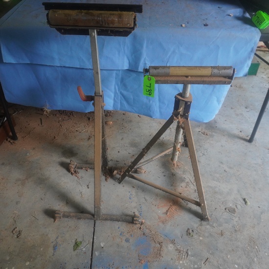 2 Roller Stands