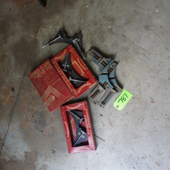 Corner Clamps