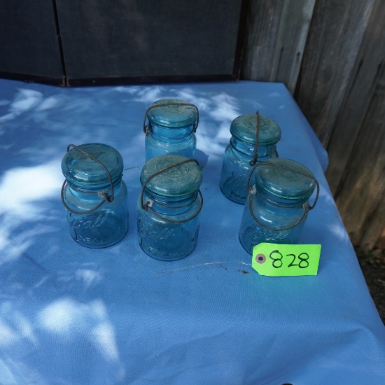 5 SMALL BLUE JARS