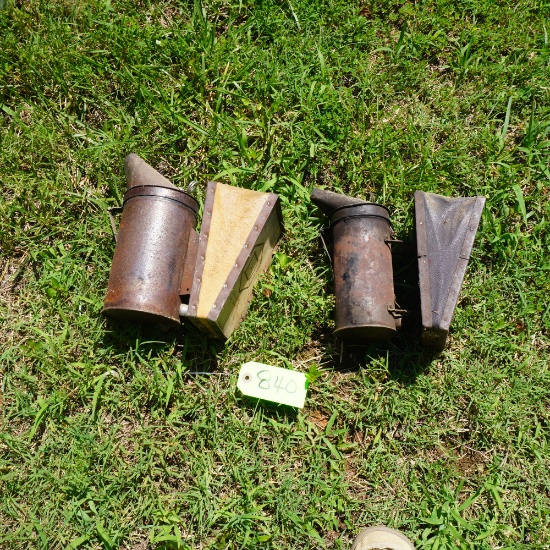 2 BEE SMOKERS