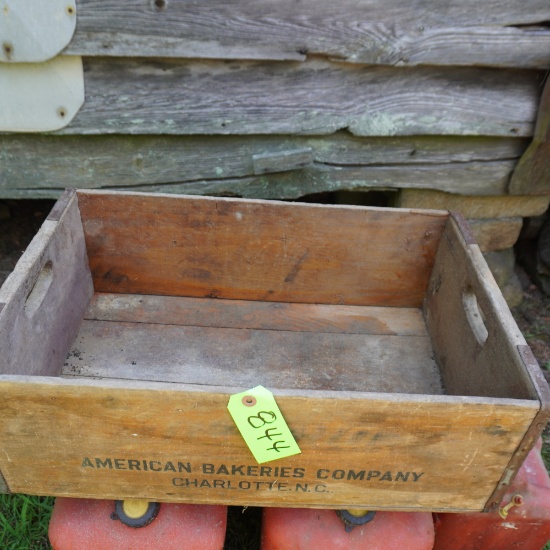 OLD WOODEN BAKERS BOX