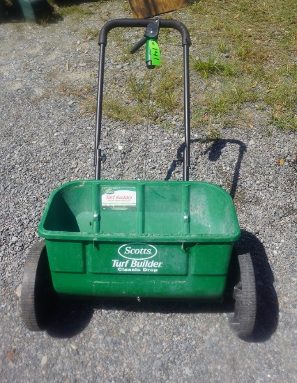 SCOTTS TURF BUILDER SPREADER