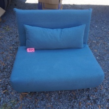 FUTON