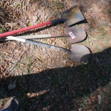 3 SHOVELS