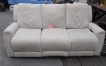 POWER RECLINING SOFA 77 L