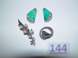 Sterling silver lot. Earrings, pin and ring